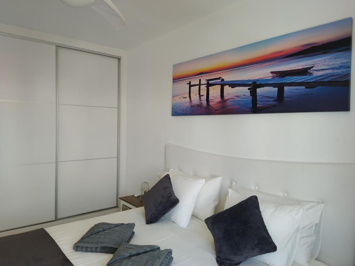 Apartment Namaste- Amazing Sea View & Infinity Pool - Good Wifi - Smart Tv-Residence Senator コスタ・テギセ エクステリア 写真